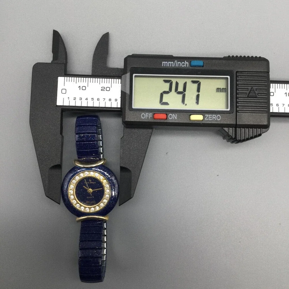 David Design Womens Watch 25mm Crystal Bezel Stretch Band Gold Tone New Battery